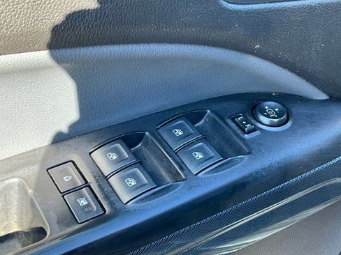 Used 2018 Chevrolet Colorado Z71 image 28