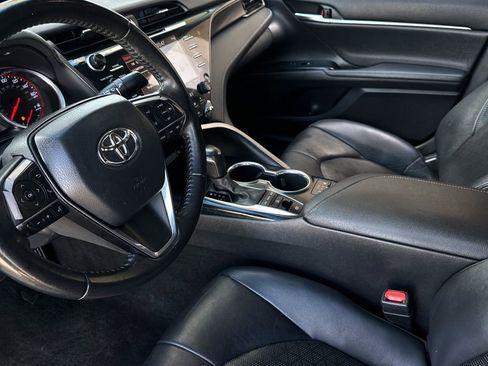 Used 2020 Toyota Camry XSE w/ Navigation Package FWD image 12