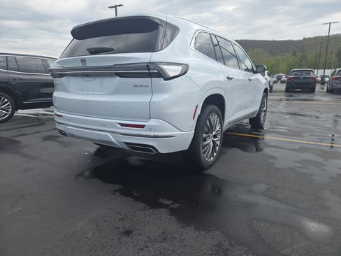 New 2026 Buick Enclave Avenir w/ Super Cruise Package AWD/4WD image 10