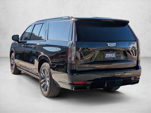 Used 2021 Cadillac Escalade ESV Sport Platinum image 7