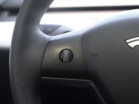 Used 2023 Tesla Model Y Long Range AWD/4WD image 20