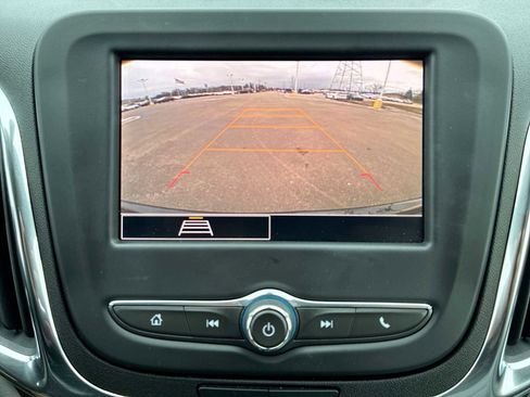 Used 2024 Chevrolet Equinox LS w/ LS Convenience Package image 14