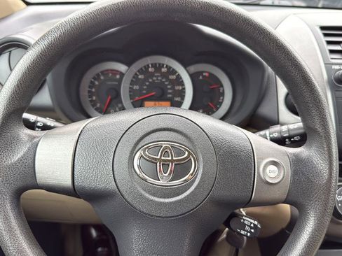 Used 2010 Toyota RAV4 4WD image 18