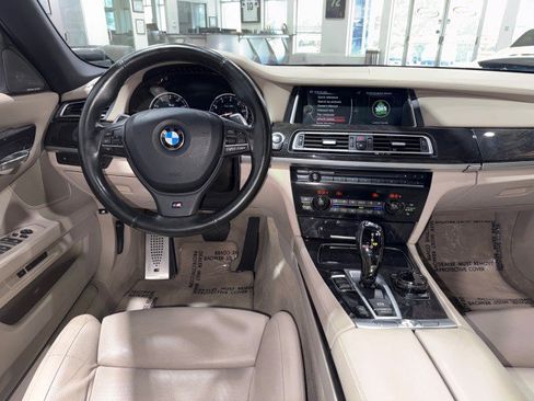Used 2014 BMW 750i RWD image 70