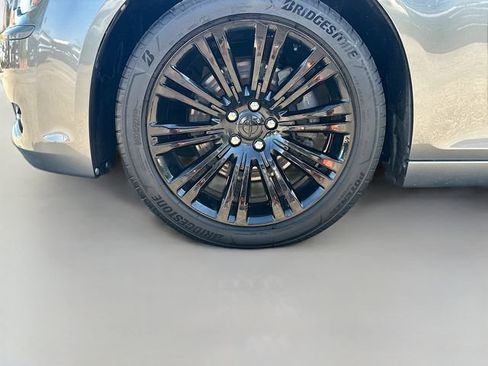 Used 2012 Chrysler 300 S RWD image 31