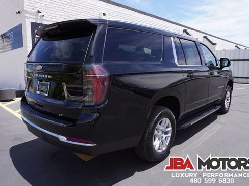 Used 2025 Chevrolet Suburban LT RWD image 71