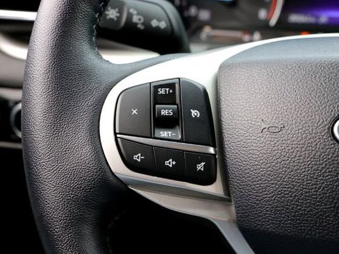 Used 2024 Ford Explorer XLT w/ Equipment Group 202A image 14