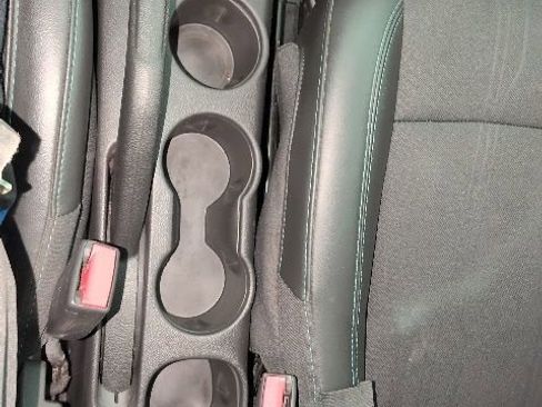 Used 2016 Chevrolet Trax LT w/ LT Sun and Sound Package image 21