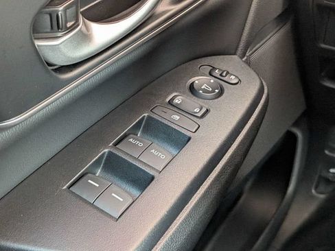 Used 2021 Honda CR-V EX-L image 28