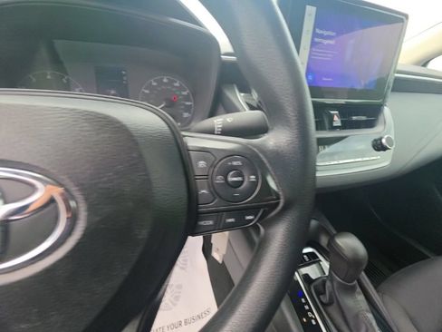 Used 2024 Toyota Corolla LE FWD image 19