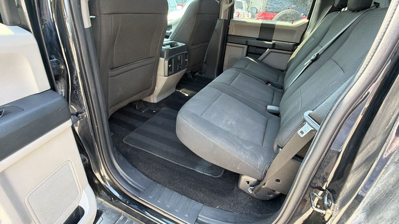 Used 2018 Ford F150 XL w/ Equipment Group 101A Mid AWD/4WD image 23