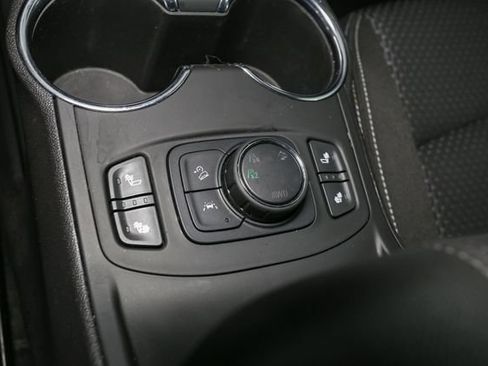 Used 2024 GMC Terrain SLE w/ Driver Convenience Package AWD/4WD image 26