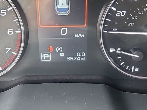 Certified 2025 Subaru Outback Premium AWD/4WD image 6