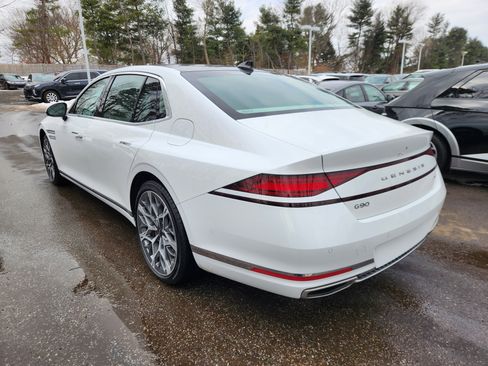 Used 2025 Genesis G90 3.5T image 3