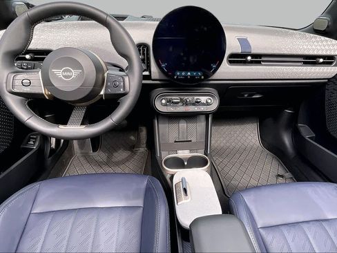 Used 2025 MINI Cooper S FWD image 15
