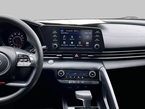 Used 2021 Hyundai Elantra SEL FWD image 6
