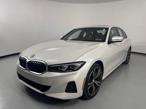 Used 2023 BMW 330i xDrive Sedan w/ Premium Package AWD/4WD image 3