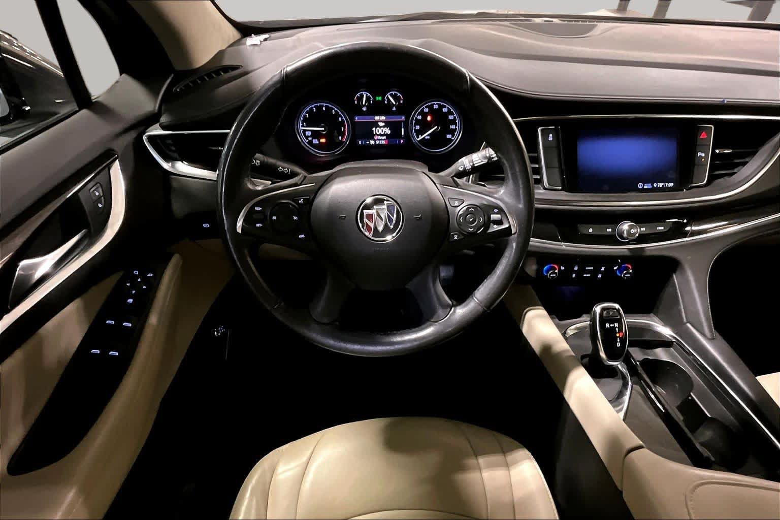 Used 2021 Buick Enclave Essence w/ Sound and Sites Package FWD image 6