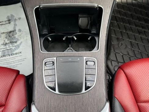 Used 2022 Mercedes-Benz GLC 300 4MATIC image 38