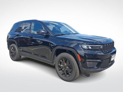Used 2024 Jeep Grand Cherokee Altitude