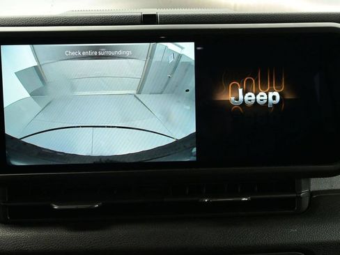 Used 2024 Jeep Wrangler Unlimited Sport AWD/4WD image 23