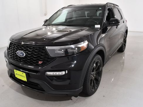 Used 2022 Ford Explorer ST w/ Equipment Group 401A AWD/4WD image 2