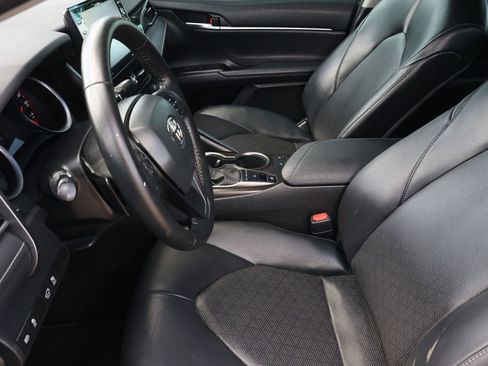 Used 2023 Toyota Camry XSE image 15