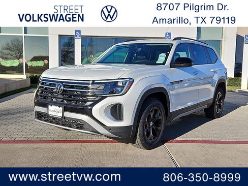 New 2026 Volkswagen Atlas Peak Edition image 1