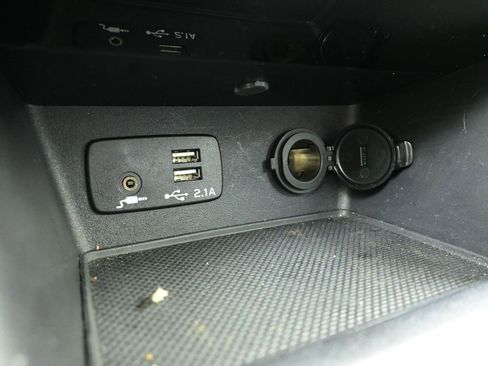 Used 2024 Subaru Forester Limited image 34