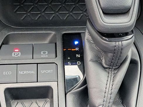 Used 2025 Toyota RAV4 LE image 17