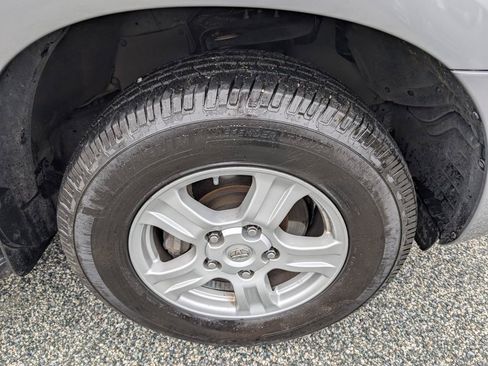 Used 2011 Toyota Sequoia SR5 RWD image 4