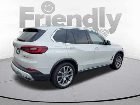 Used 2022 BMW X5 xDrive40i w/ Premium Package AWD/4WD image 5