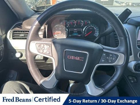 Used 2017 GMC Yukon XL SLT w/ Premium Edition image 22