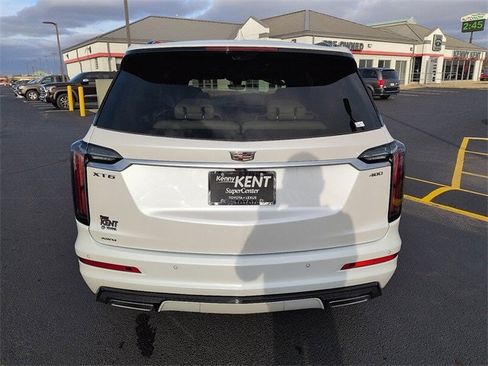 Used 2024 Cadillac XT6 Sport w/ Technology Package image 5