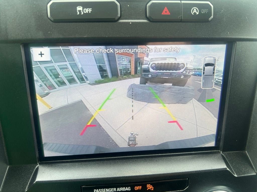 Used 2019 Ford F150 Lariat w/ Equipment Group 502A Luxury AWD/4WD image 30