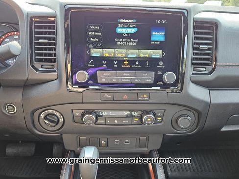 Used 2024 Nissan Frontier PRO-4X w/ Technology Package image 8