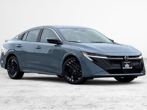 New 2026 Nissan Sentra SR image 2