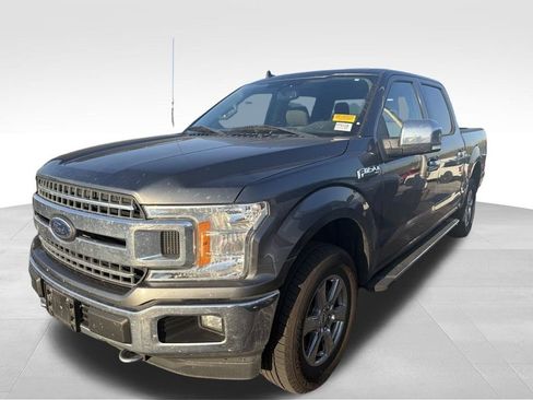 Used 2020 Ford F150 XLT w/ Equipment Group 302A Luxury AWD/4WD image 3