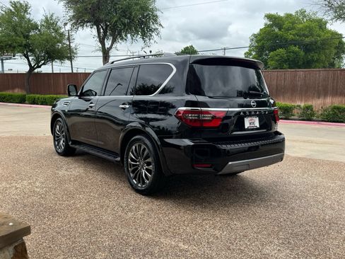 Used 2022 Nissan Armada Platinum w/ Captain's Chairs Package RWD image 10