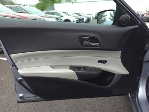 Used 2016 Acura ILX image 9