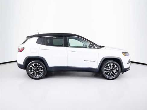 Used 2023 Jeep Compass Limited w/ Sun and Sound Group AWD/4WD image 12