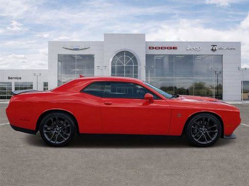 Certified 2022 Dodge Challenger R/T Scat Pack w/ Driver Convenience Group RWD image 2