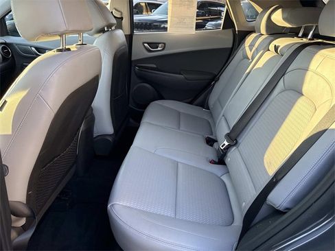 Used 2021 Hyundai Kona Ultimate w/ Cargo Package image 15