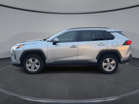 Used 2023 Toyota RAV4 XLE w/ Convenience Package FWD image 5