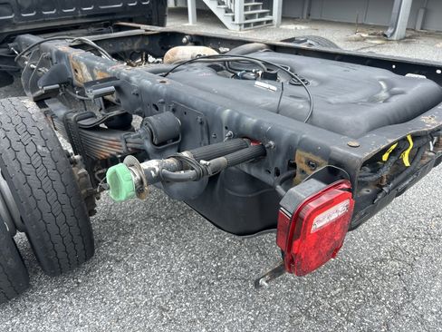 Used 2022 RAM 4500 Tradesman RWD image 36