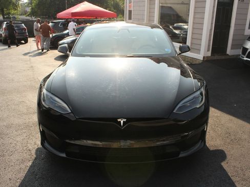 Used 2022 Tesla Model S Plaid AWD/4WD image 3