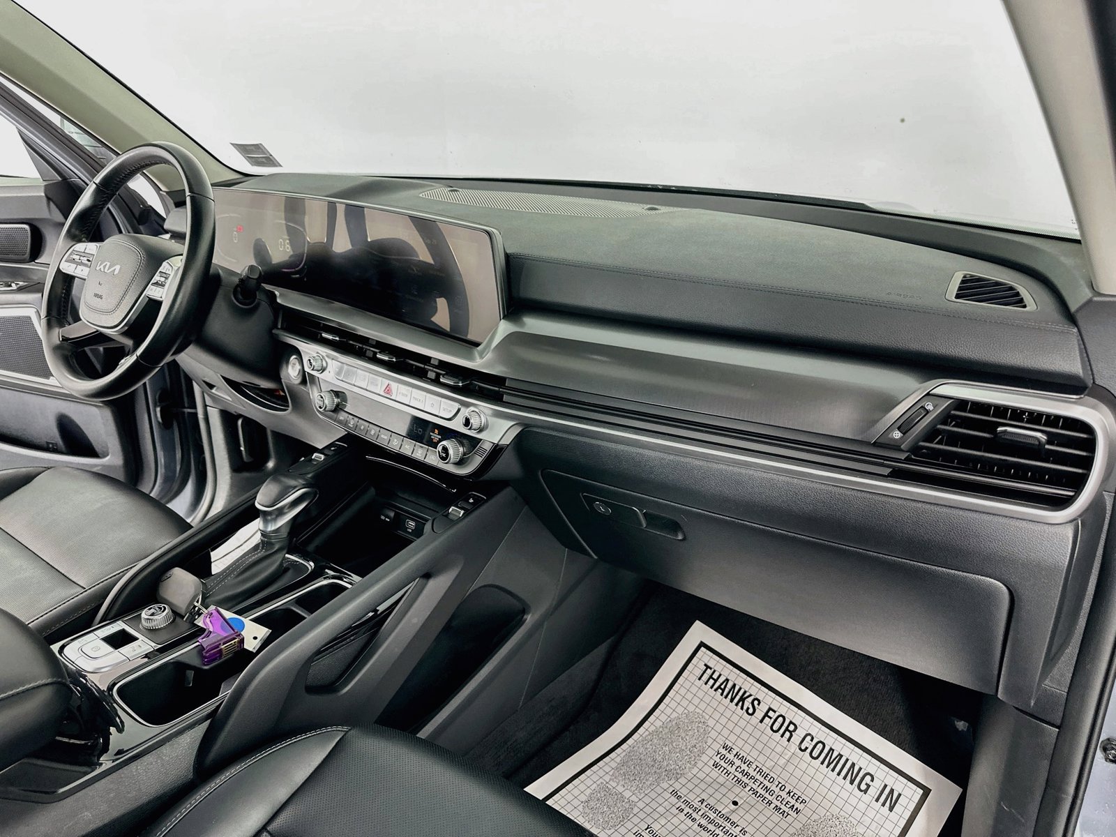 Used 2025 Kia Telluride S FWD image 34