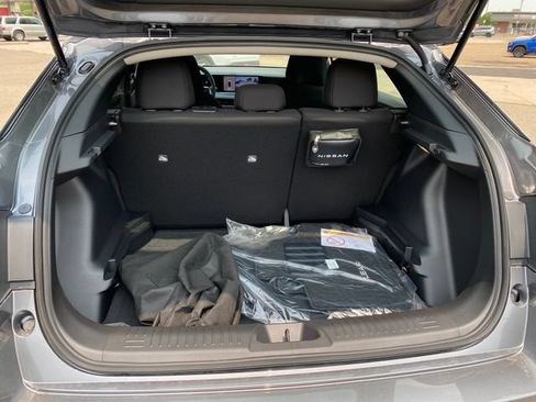 New 2026 Nissan Leaf FWD image 22