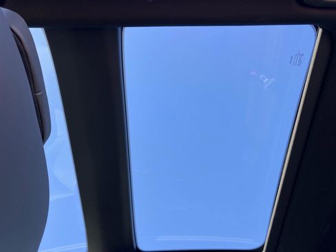 Certified 2023 Toyota Crown image 22