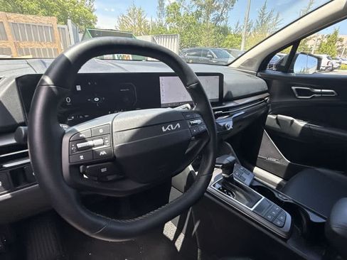 Certified 2026 Kia Sportage SX FWD image 17